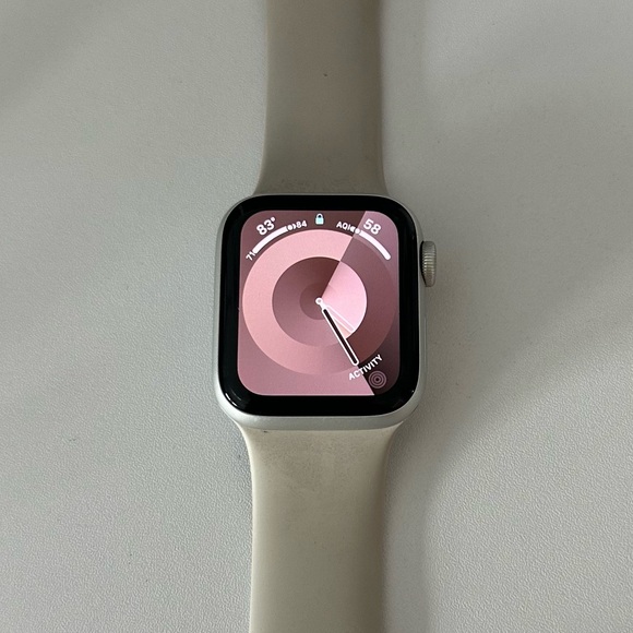 Apple Watch SE 40mm - Picture 2 of 7